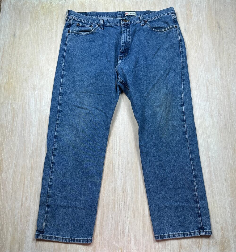 Wrangler Mens Relaxed Fit 100% Cotton Medium Wash Straight Denim Jeans 42x30